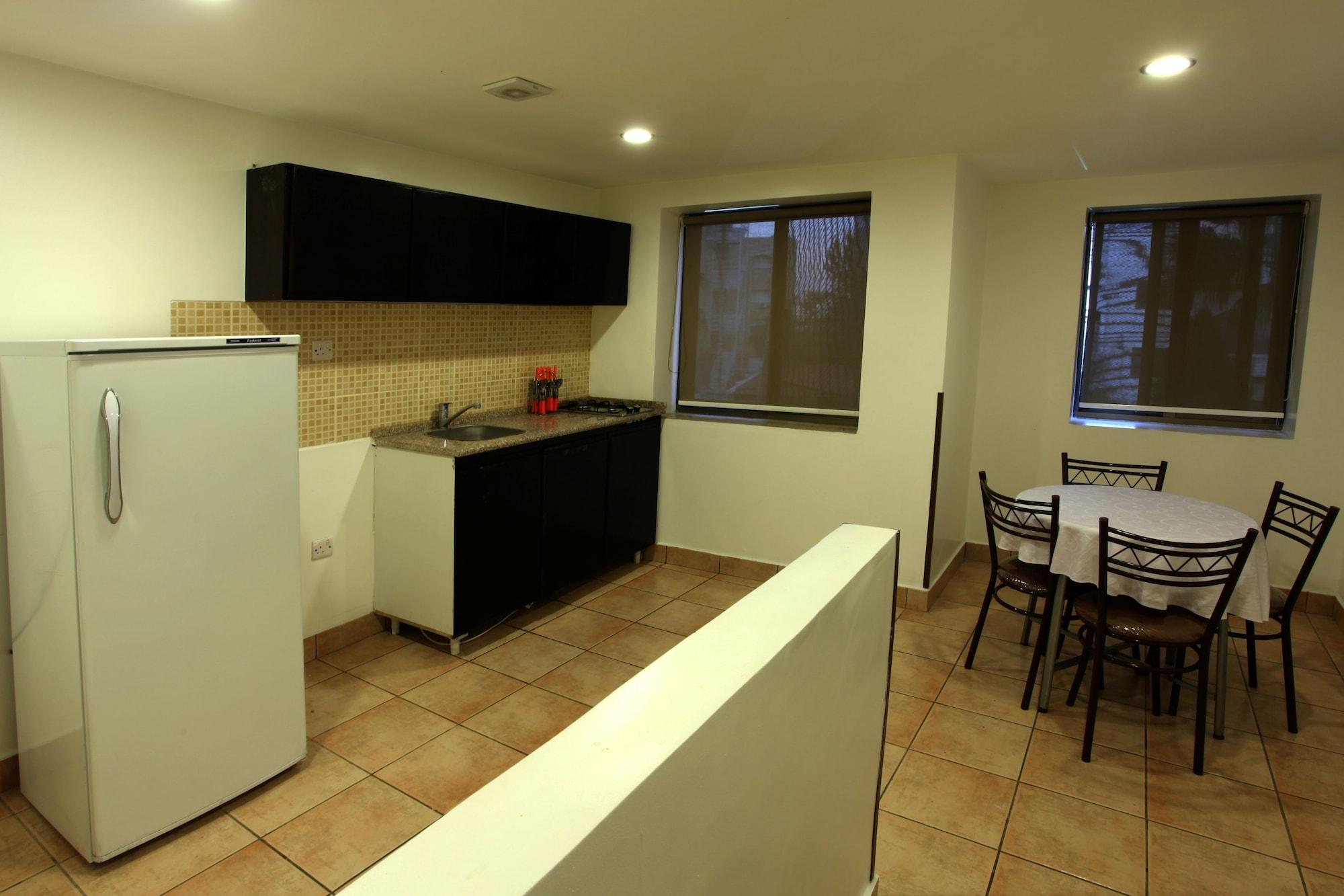 Barakat Hotel Apartments Amman Exterior photo